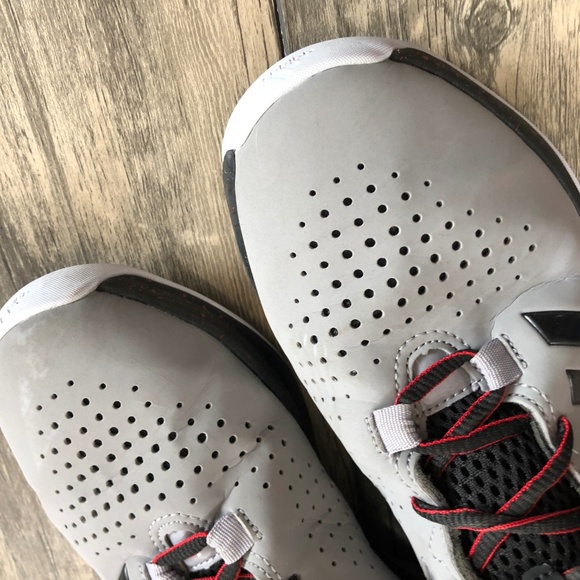 Adidas | Kid's Cross Em Up Basketball Shoes - Picture 8 of 8